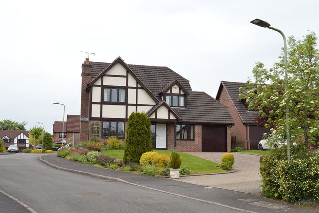 4 bed detached house