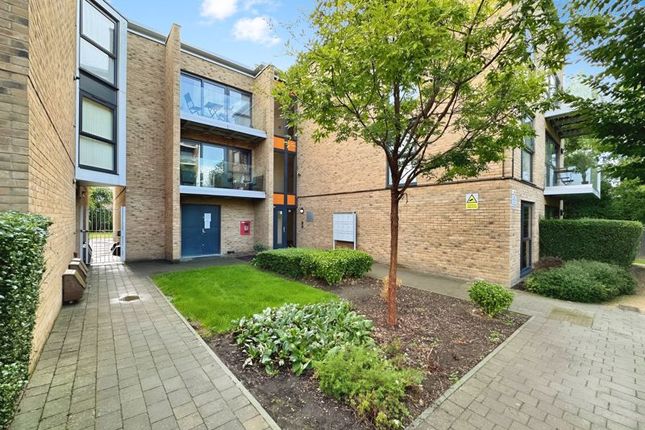 Zodiac Close, Edgware 2 bed apartment for sale