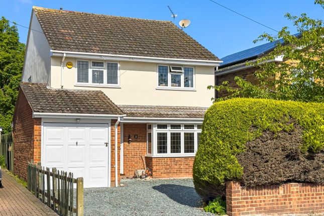 Woodside Chase, Hockley SS5 4 bed detached house for sale
