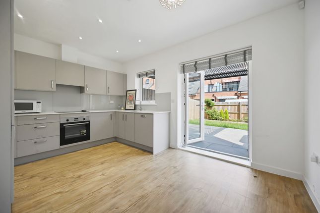 Calico Avenue, Wallington, SM6 3 bed end of terrace house for sale