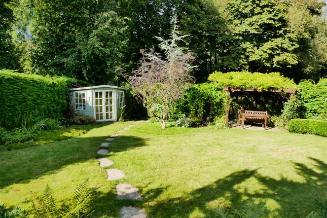 Church Road, Hilmarton 4 bed detached house for sale