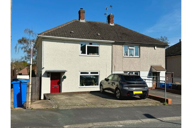 2 bedroom semi-detached house for sale