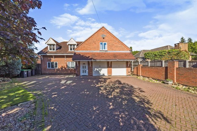 6 bedroom detached house for sale