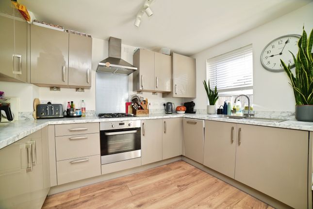 3 bed semi-detached house