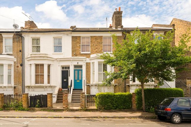 3 bedroom maisonette for sale