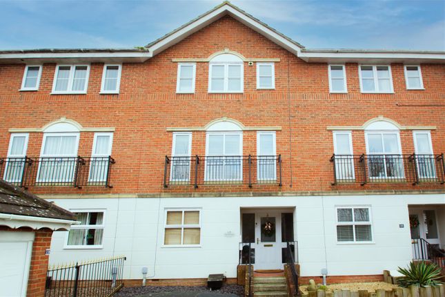 Howard Close, Haverhill CB9 4 bed townhouse for sale