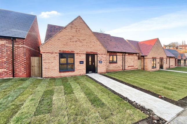 2 bed detached bungalow