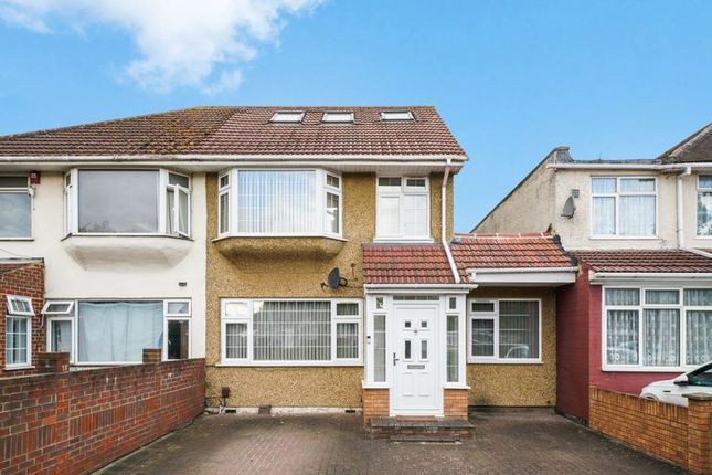 5 bedroom semi-detached house for sale