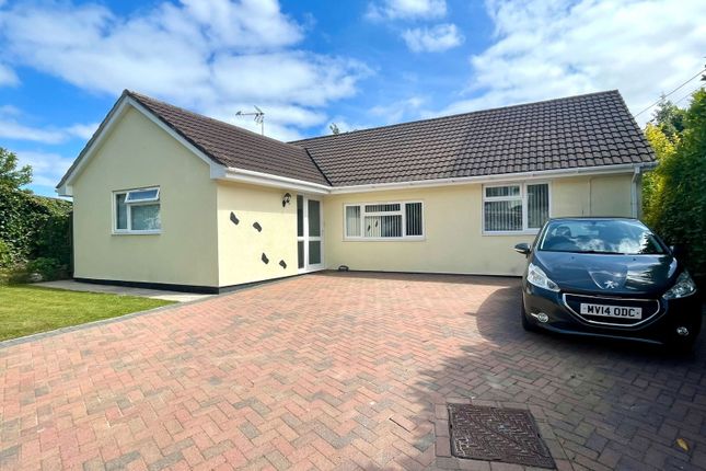 St. Austell PL26 3 bed detached bungalow for sale