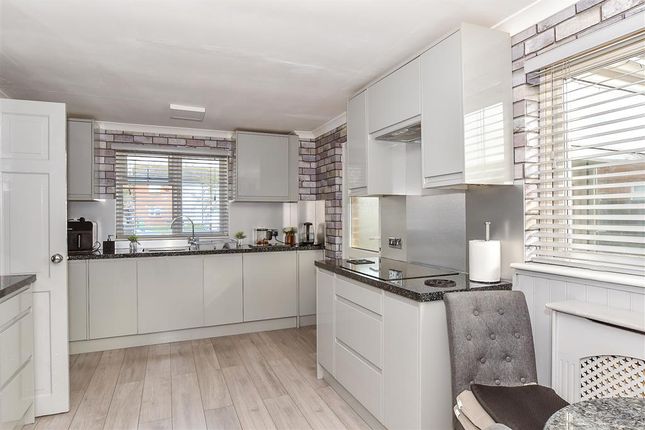 Thatch Barn Road, Headcorn, Ashford... 3 bed end of terrace house for sale