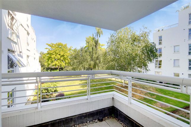Barrier Point Road, Royal Docks... 2 bed flat for sale