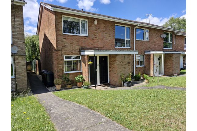 2 bedroom maisonette for sale