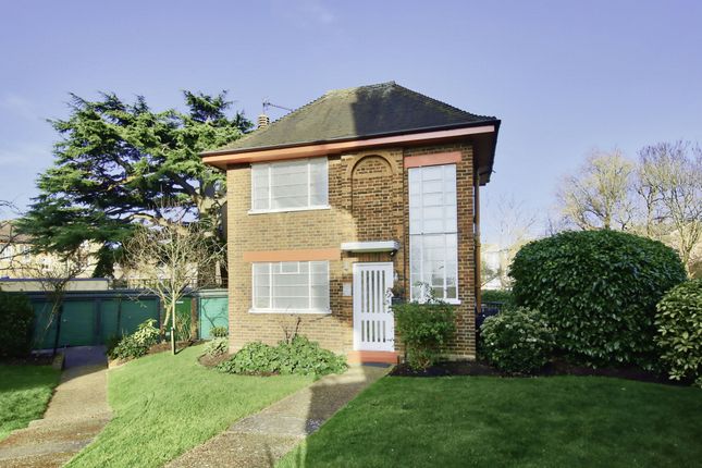 Park Road, Kingston Upon Thames KT1 2 bed house for sale