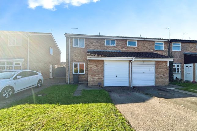 Severn Drive, Staffordshire WV6 3 bed semi