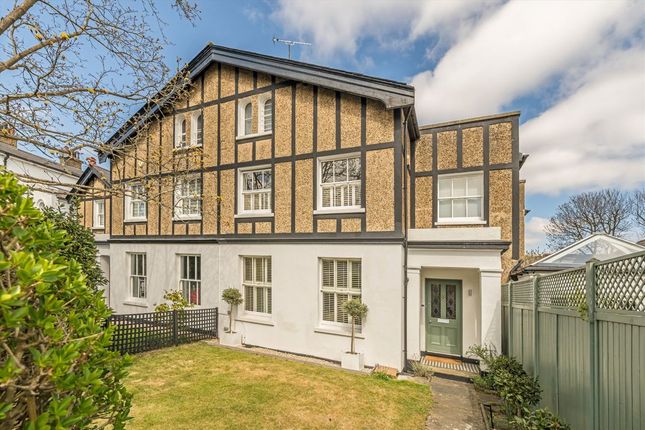 Palace Road, East Molesey KT8 5 bed house for sale