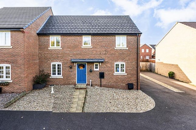 3 bed semi-detached house