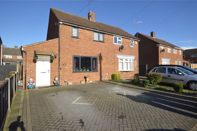 Oakwood Drive, Luton, Bedfordshire, LU3 3 bed semi