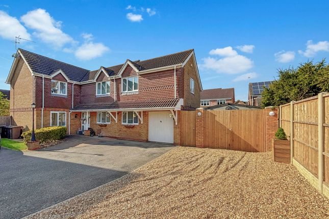 Larch Close, Sleaford NG34 5 bed detached house for sale