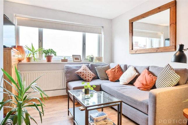 Fairfield Street, London 2 bed apartment for sale