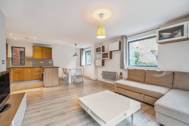 Montaigne Close, Westminster, London... 3 bed flat for sale
