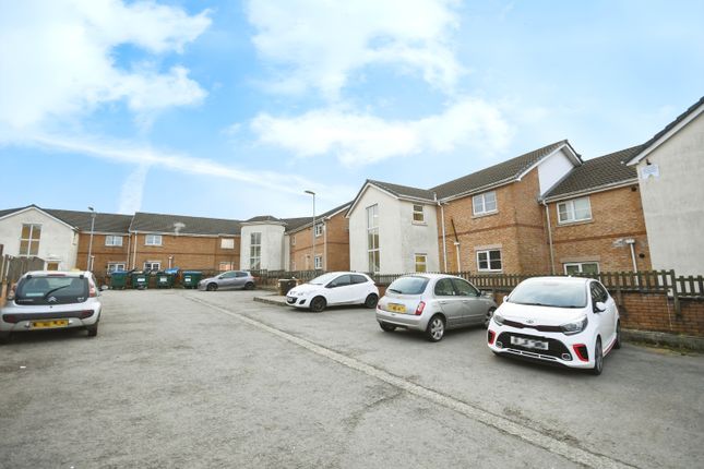 2 bed flat