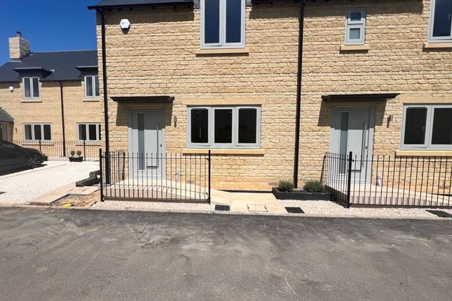 Sandy Lane Court, Cheltenham 2 bed semi