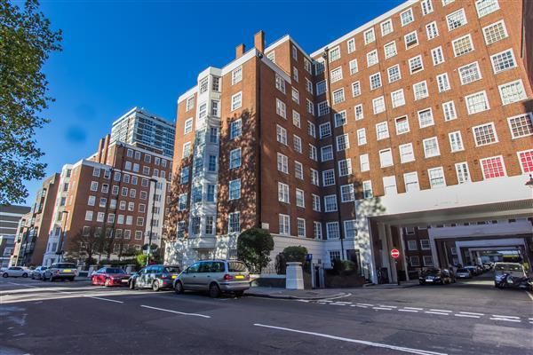 Park West Tower, Edgware Road, W2 2QR 2 bed apartment for sale