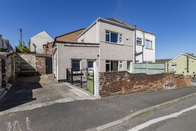 Princess Street, Brimington... 2 bed semi