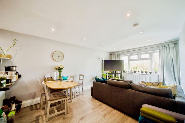 2 bed flat