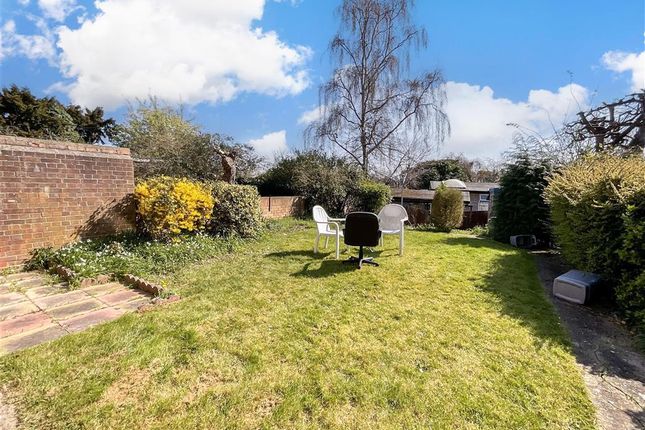 5 bedroom semi-detached house for sale