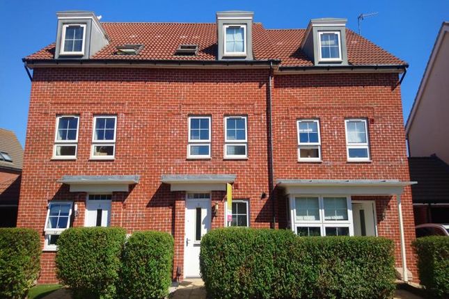 Overton Road, Worthing 3 bed townhouse for sale