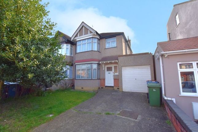 Hillfield Close, North Harrow 3 bed semi