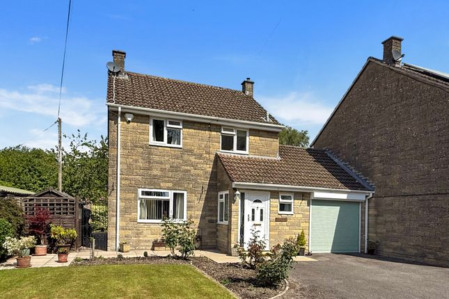3 bedroom link detached house for sale