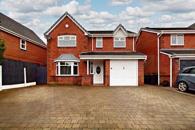4 bed detached house