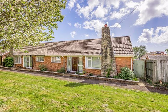 2 bedroom semi-detached bungalow for sale