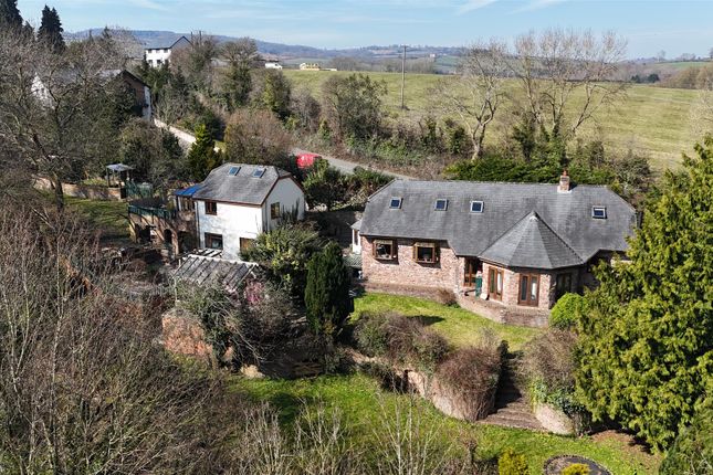 6 bedroom detached house for sale