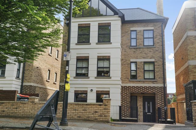 3 bedroom apartment for sale