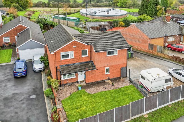 6 bed detached house