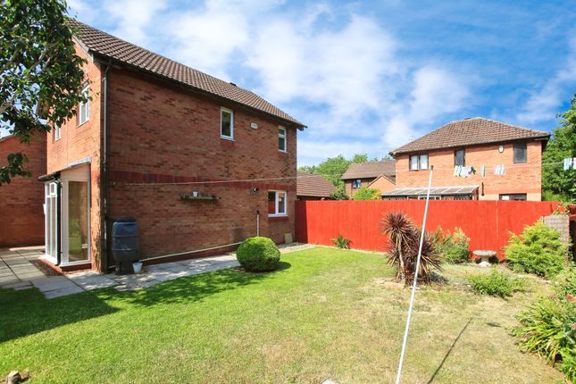 3 bedroom link detached house for sale