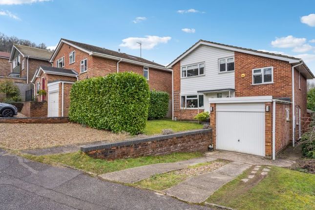 The Brackens, High Wycombe HP11 4 bed detached house for sale