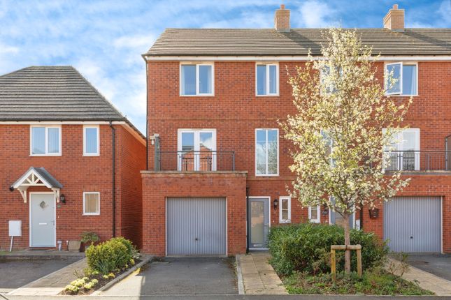 4 bed end terrace house