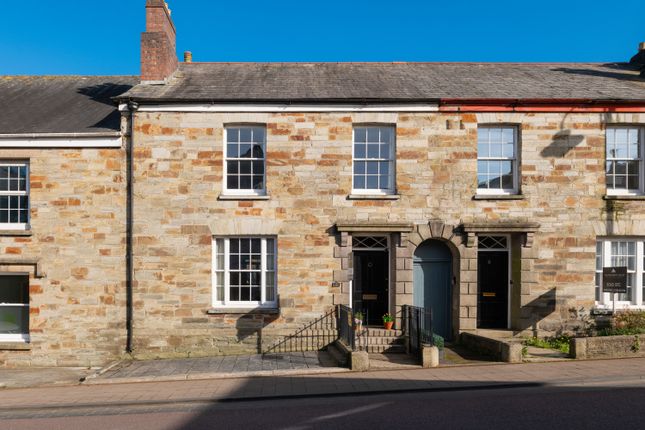 8 Turf Street, Bodmin, Cornwall, PL31 4 bed terraced house for sale