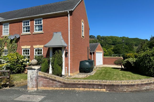 Park Avenue, Kerry, Newtown, Powys, SY16 2 bed house for sale