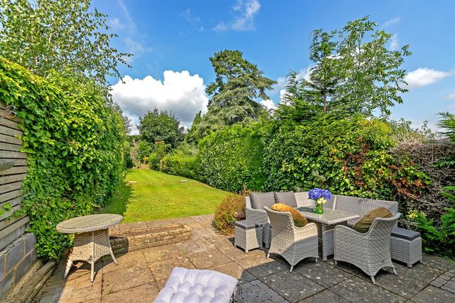 Goodyers Avenue, Radlett WD7 3 bed detached bungalow for sale