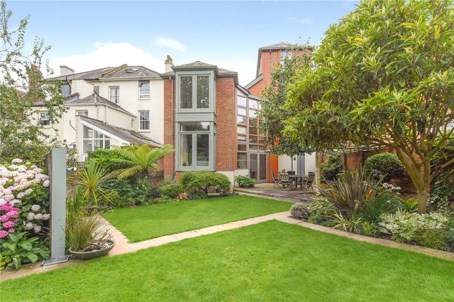 Whitstable Road, Canterbury, Kent, CT2 4 bed detached house for sale