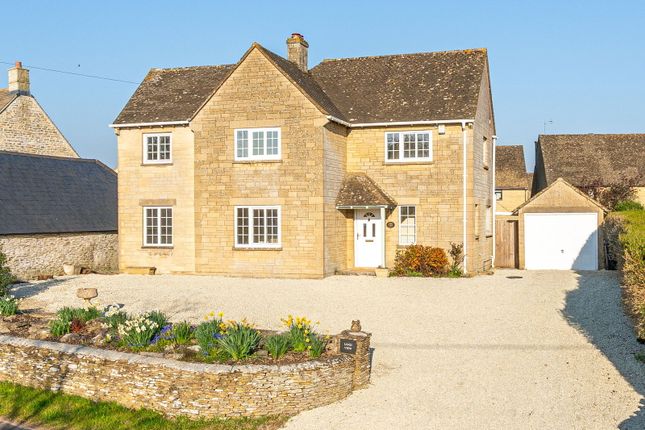 4 bed detached house