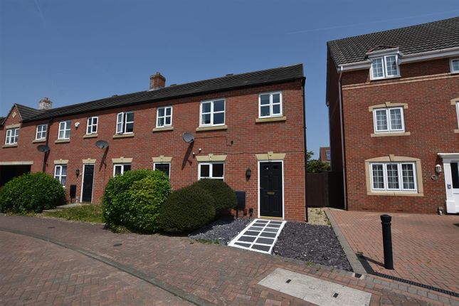 3 bedroom end of terrace house for sale
