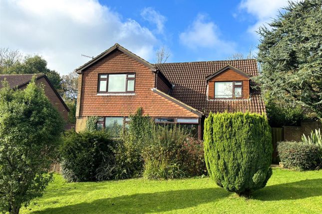 4 bed detached house