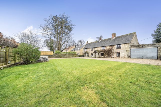 Pontings Close, Blunsdon, Swindon, SN26 4 bed detached house for sale