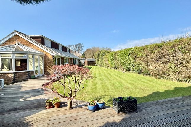 4 bed detached house